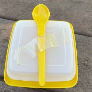Vintage Tupperware jelly/jam container